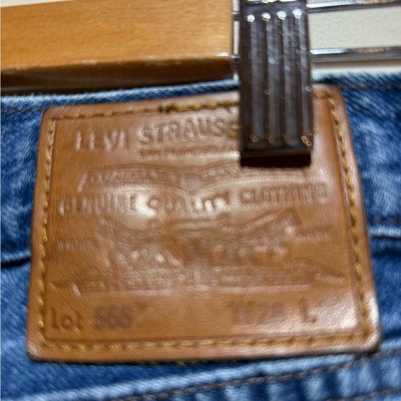 Levi's Classic Denim Cargo Pants - Picture 7 of 7